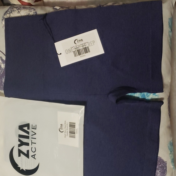 Zyia Dark Navy Seamless Hustle Shorts XL - Picture 8 of 9